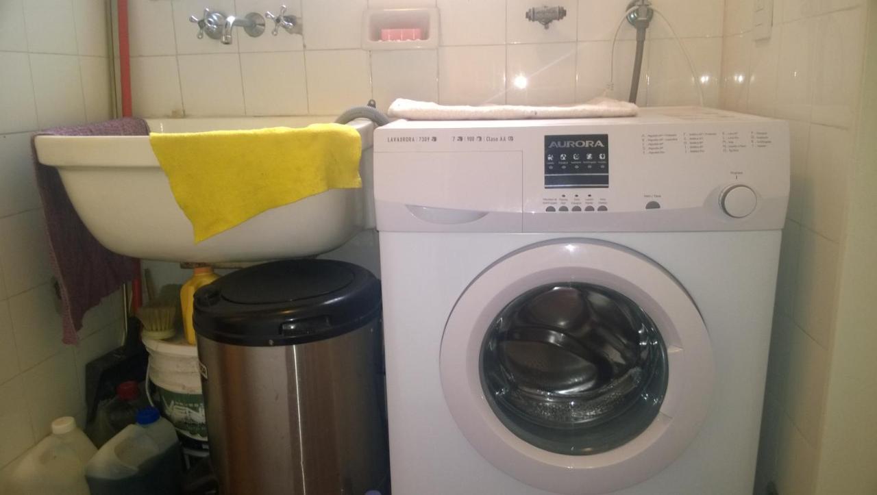 Habitacion Con Bano Privado Un Piso Por Escalera Buenos Aires Exterior foto