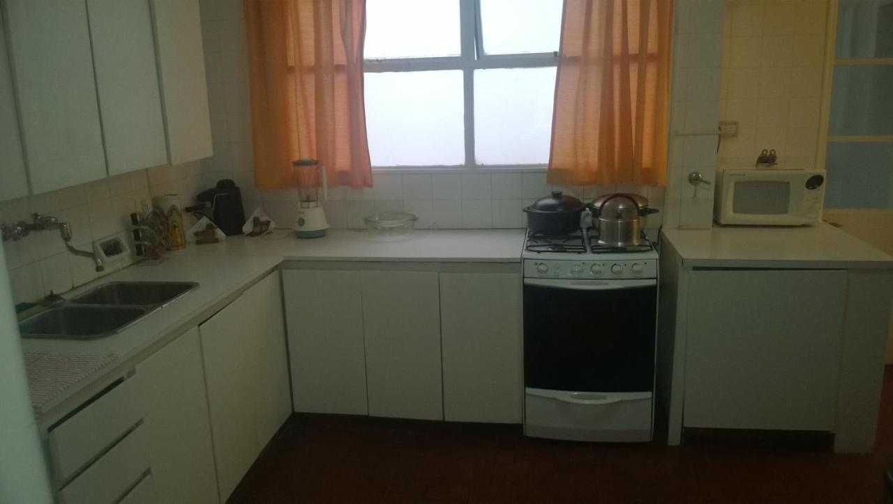 Habitacion Con Bano Privado Un Piso Por Escalera Buenos Aires Exterior foto